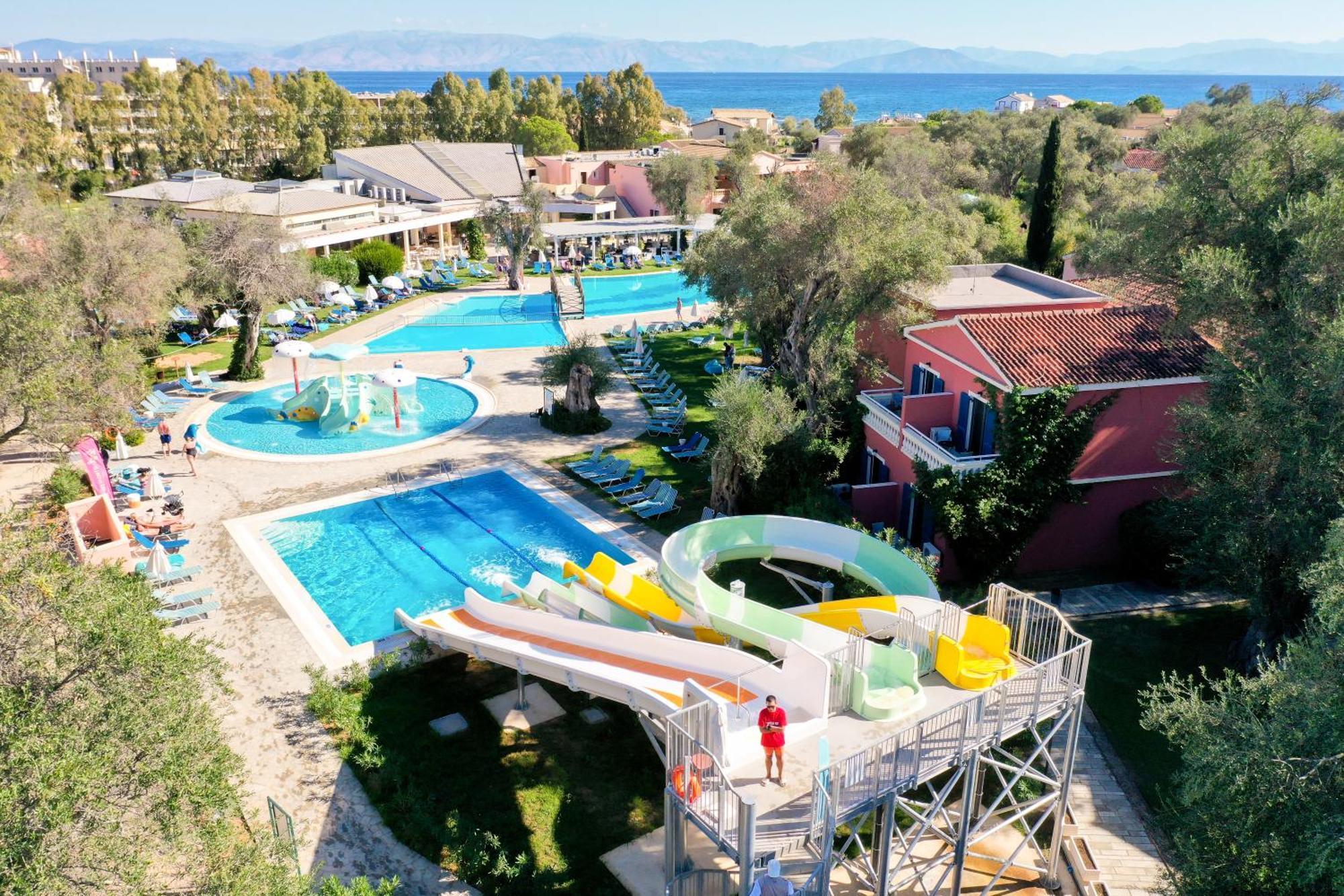 Sentido Apollo Palace Mesongí Dış mekan fotoğraf Aerial view of the hotel